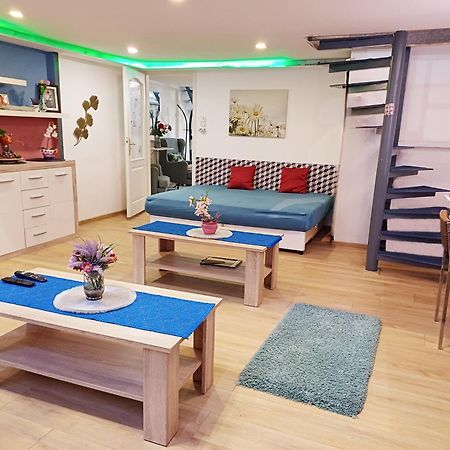 Downtown Acacia Str Apartment Budapest Bagian luar foto