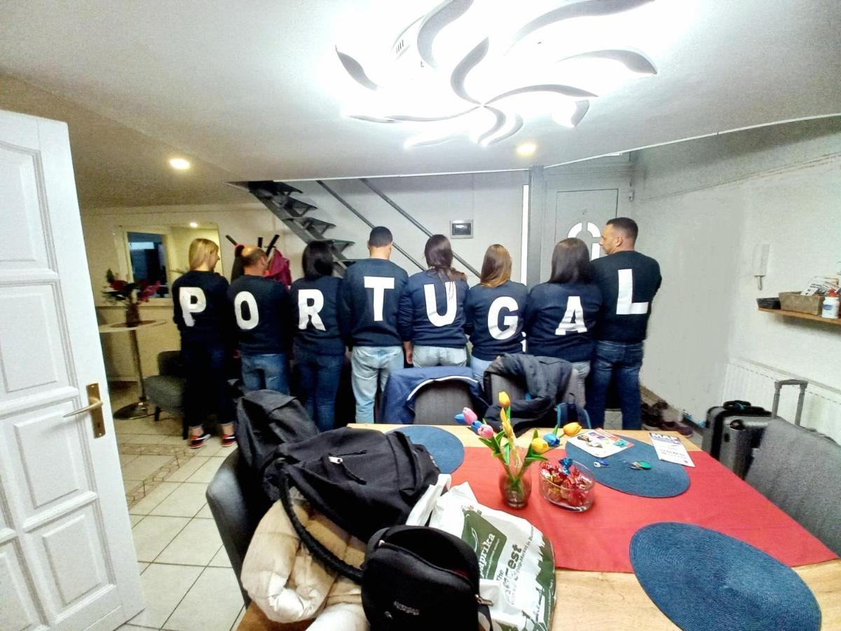 Downtown Acacia Str Apartment Budapest Bagian luar foto